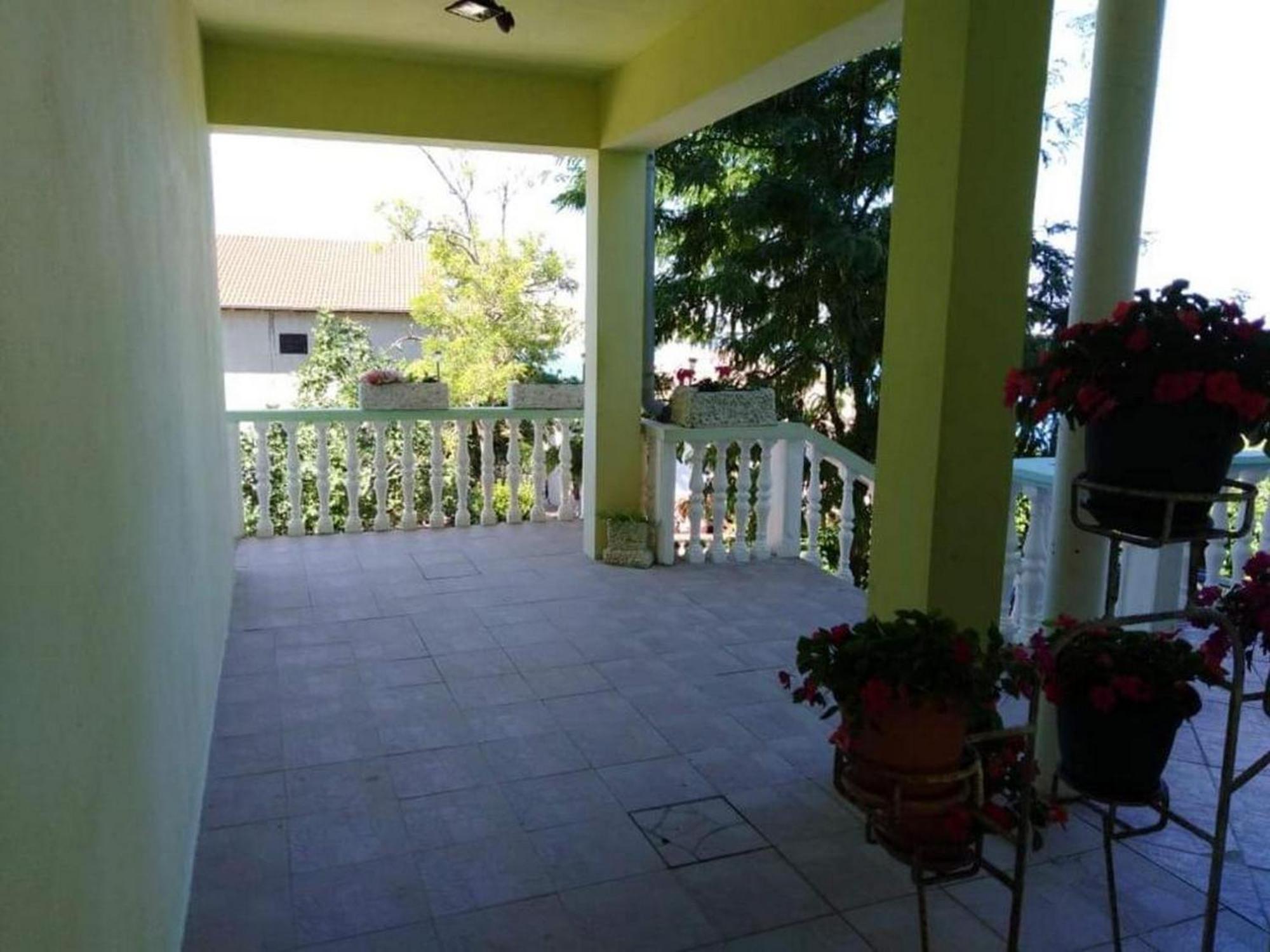 Apartments Miocic Ražanac Habitación foto